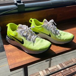 Nike running shoes (size 9.5)